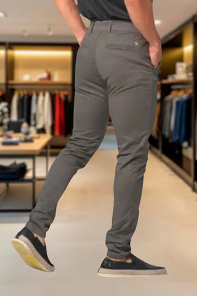 Calça Alfaiataria Ajuste Lateral Slim Sarja Brim