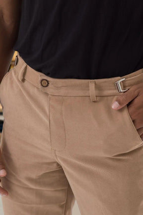 Calça Alfaiataria Ajuste Lateral Slim Sarja Brim